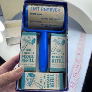 Vintage 1950’s Pixall lint remover + refills original box.